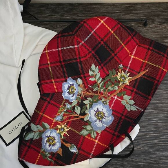 Gucci Tartan Red Wool/Embroidered Stylized Rain/Bucket Hat, NWT, Medium - Picture 7 of 11